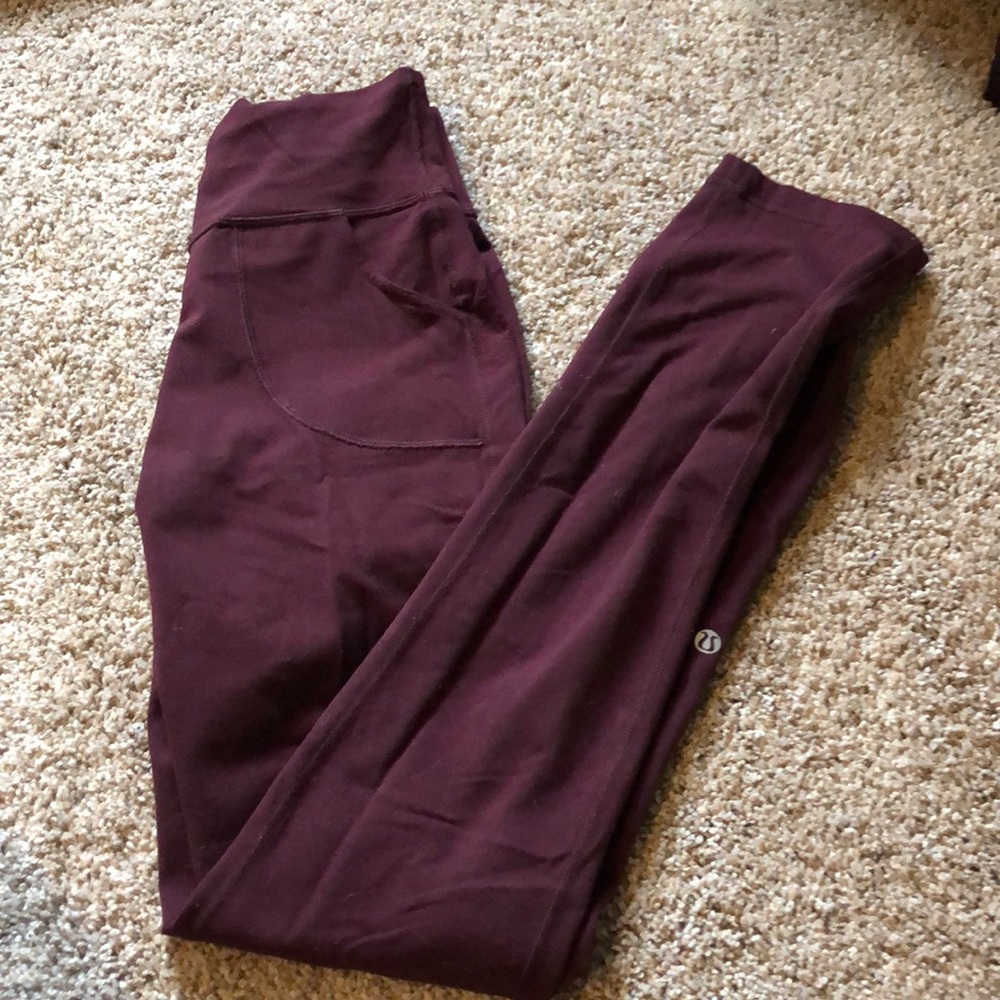 Lululemon yoga pants